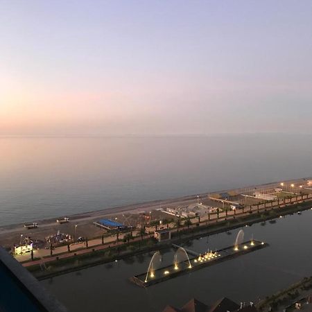 Hotel Orbi City Batumi Bagian luar foto