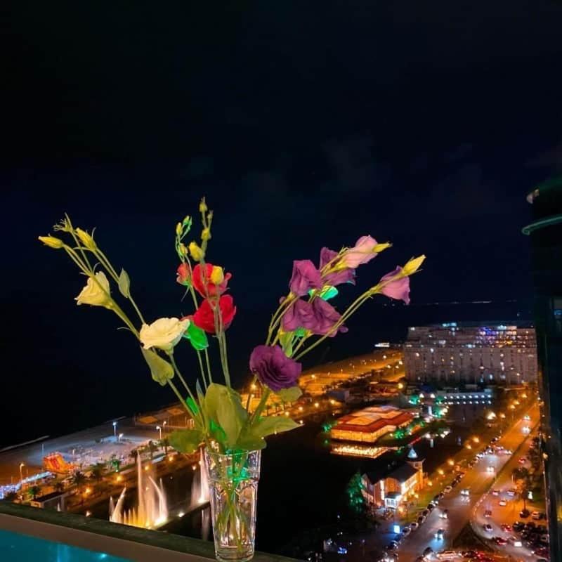 Hotel Orbi City Batumi Bagian luar foto