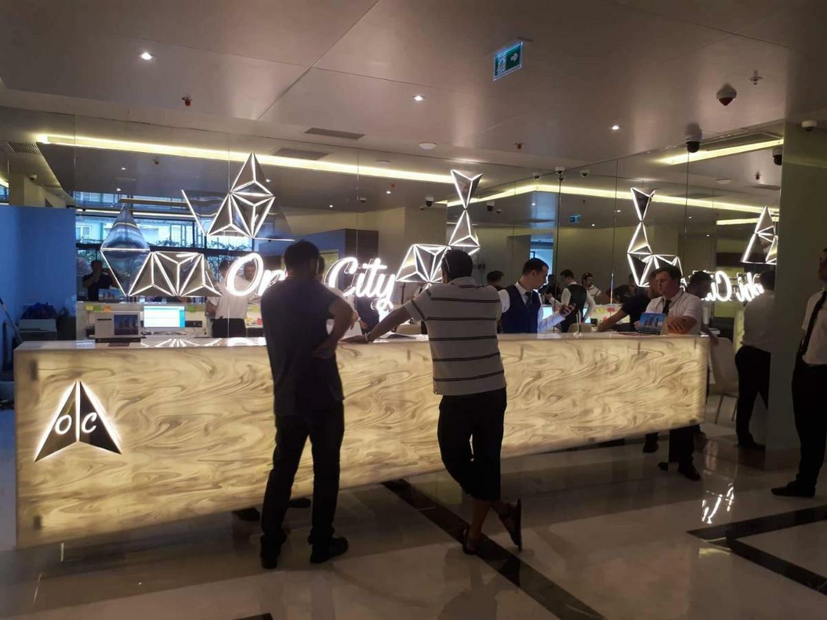 Hotel Orbi City Batumi Bagian luar foto