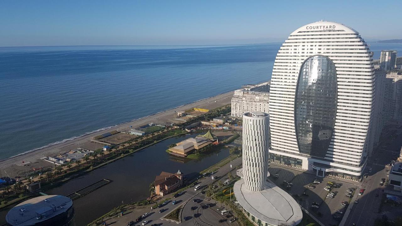 Hotel Orbi City Batumi Bagian luar foto