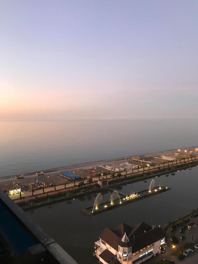 Hotel Orbi City Batumi Bagian luar foto